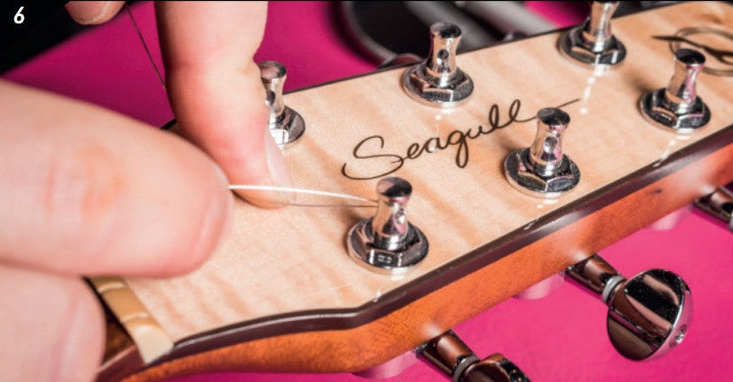 Boos een beetje Doe mijn best Hoe vervang je de snaren op een akoestische gitaar? | Bax Music Blog