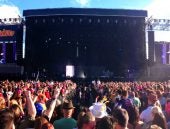 Hoe krijgt mijn band een optreden op een groot festival?