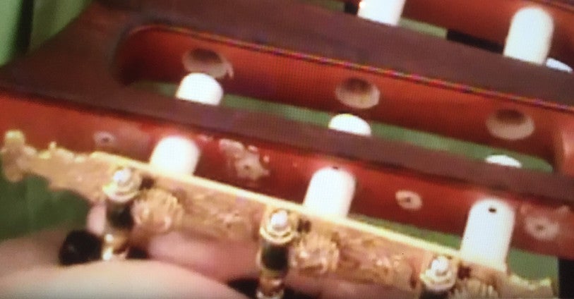 Stemmechanieken van je gitaar vervangen
