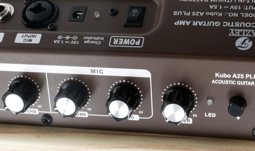 Fazley A25 et A25 Plus : amplis guitare acoustique abordables