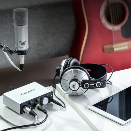 5. Kan ik ook een gewone microfoon aansluiten op mijn iOS/Android-apparaat?