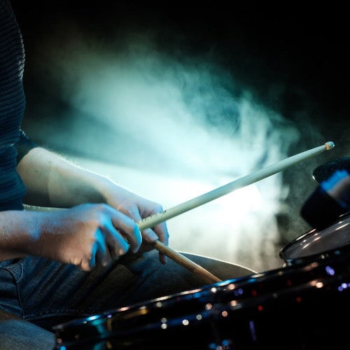 Quelle est la différence entre de la percussion et une batterie ?