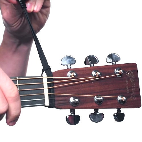 2. Mijn akoestische gitaar heeft geen strap buttons / slechts één strap button. Wat nu?